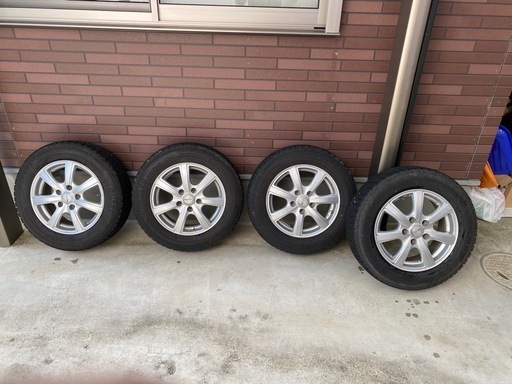 ヨコハマ スタッドレスタイヤ 195/65R15 4本セット