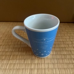クリスマスデザインのマグカップの画像