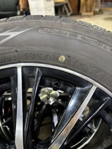 中古サマータイヤホイールセット　185/60R15　22年製