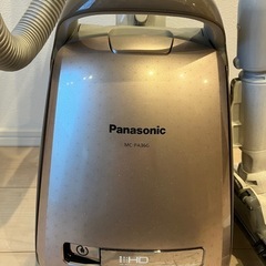 2017年製 Panasonic 紙パック式 掃除機の画像