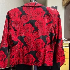 Carina 肩パッド付きジャケット Mの画像