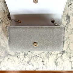 パーティバッグ　安い　ショルダーバッグ シルバー 結婚式 ラメ　チェーンの画像