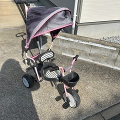 三輪車の画像