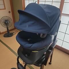 エールべべ チャイルドシートの画像