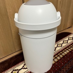 ピジョン　ステール　オムツ　ゴミ箱　＋　補助便座