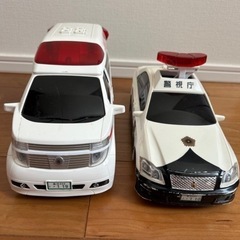 パトカー　救急車　音が鳴る車　　おもちゃ　子供の画像