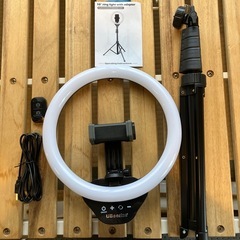 【受け渡し者決定】自撮りリングライト(三脚付)の画像