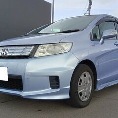 車検７年８月　フリードハイブリッド　Bluetoothなどフル装備！