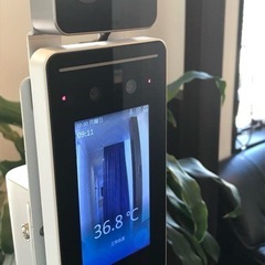 体表面温度測定 AI顔認証 勤怠管理サーモカメラ DS-K1T341BMI-Tの画像