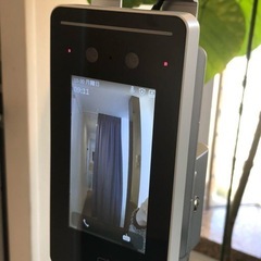 体表面温度測定 AI顔認証 勤怠管理サーモカメラ DS-K1T341BMI-Tの画像
