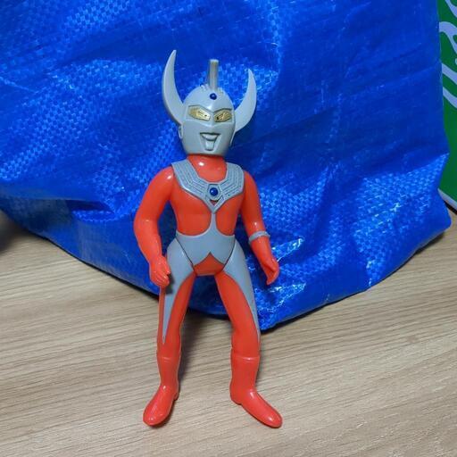 レトロ　ウルトラマンソフビ