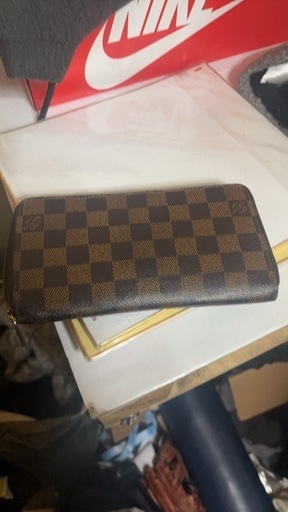 ルイビィトン長財布