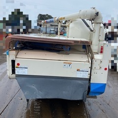 イセキ コンバインビバ 216 HVG 216G アワーメーター 220時間 中古