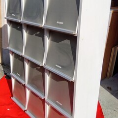 ★IKEAキャビネット おしゃれですごく便利★希少‼️ホワイト×シルバー　縦型（現在販売してません）早い者勝ち！の画像
