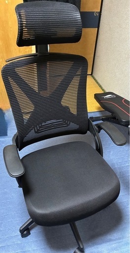 オフィスチェア　ブラック　ニトリ