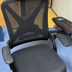 オフィスチェア　ブラック　ニトリ