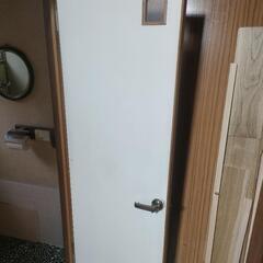 木製トイレドア　レバーハンドル鍵つきの画像