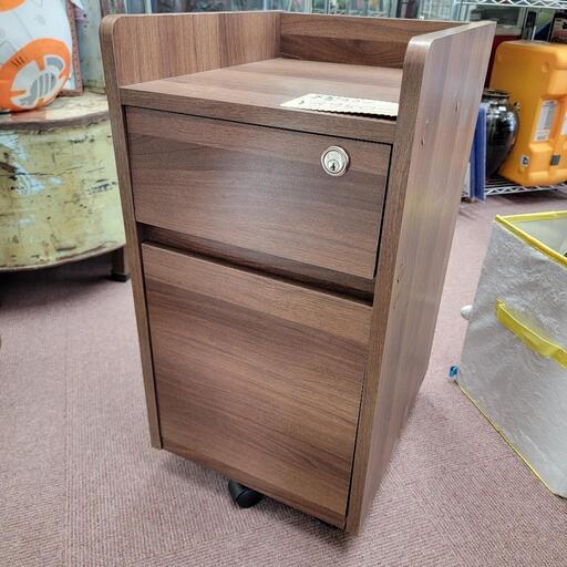 お値打ち　木製ワゴン