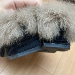 ファーサンダルの画像