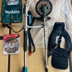 草刈機　マキタ　セパレート式　MUR191UD 替え刃新品付き