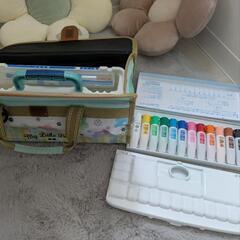 小学校で購入した、絵の具セット