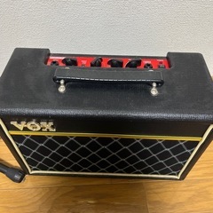 ベース、アンプ、チューナーセットの画像