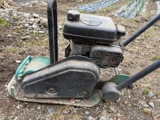 決まりました　
プレートコンパクター50kg 