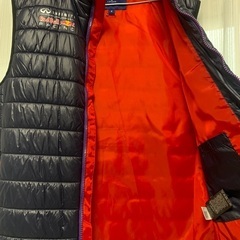 ⭐️ Red Bull インフィニティ ダウンベスト【美品】お値引き中の画像