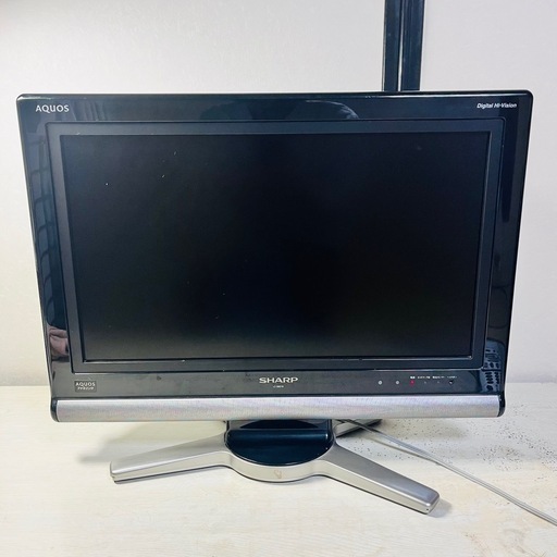 シャープ 20V型 液晶テレビ AQUOS LC-20D10W ハイビジョン