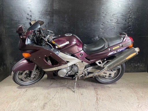 ★支払総額10.5万円★ 定休日なし！いつでも現車確認可能です！ カワサキ ZZR400紫 人気のZZR400！ETC付き！ 社外マフラー！社外グリップ！