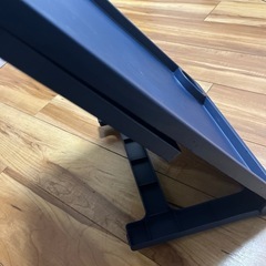 折りたたみ式の小さなテーブル(予定あり)の画像