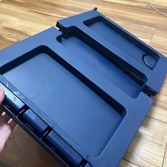 折りたたみ式の小さなテーブル(予定あり)の画像