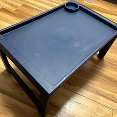 折りたたみ式の小さなテーブル(予定あり)