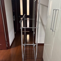 ハンガーラックの画像