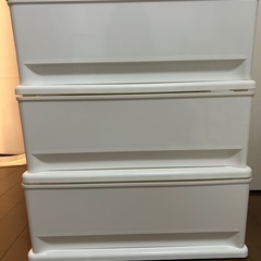収納用引き出し差し上げます。