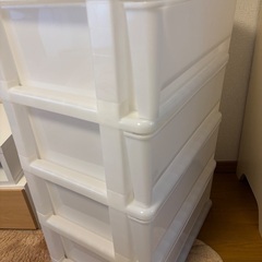 衣装ケース　白　4段の画像