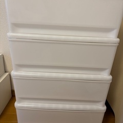 衣装ケース　白　4段の画像