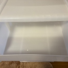 衣装ケース　白　4段の画像