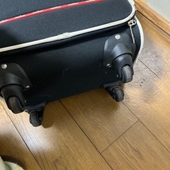 スーツケースの画像