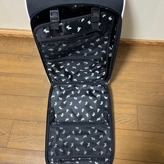 スーツケースの画像