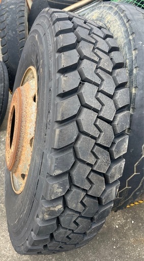 ダンプトラック　新品1本