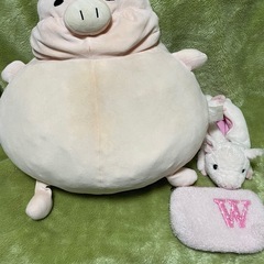 ピンクとブタの画像