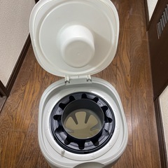 combiオムツポットの画像