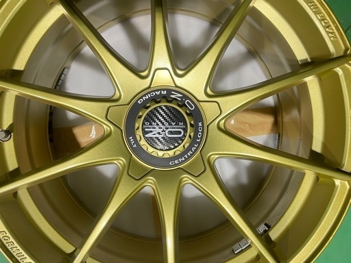 OZ racing フォーミュラHLT 18インチ4本セット 8J+48 PCD100(5H