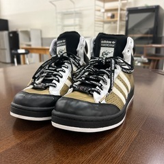 HA2503-183 配送不可 adidas スニーカー バッシ...