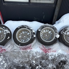 トヨタ　クラウン　ロイヤルハイブリッド AWS211 純正 ホイール 4本セット 7J×16 夏タイヤ215/60R16   クラウン純正の画像