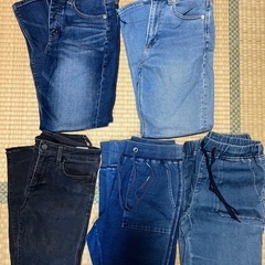 処分🉐値下げ！アメリカンイーグルジーパン他