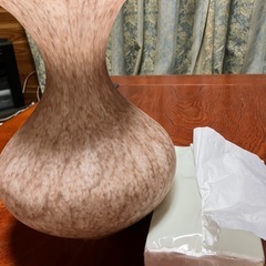 お洒落な花瓶の画像