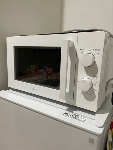 電子レンジ＋洗濯機＋絨毯＋ソファ＋テーブル