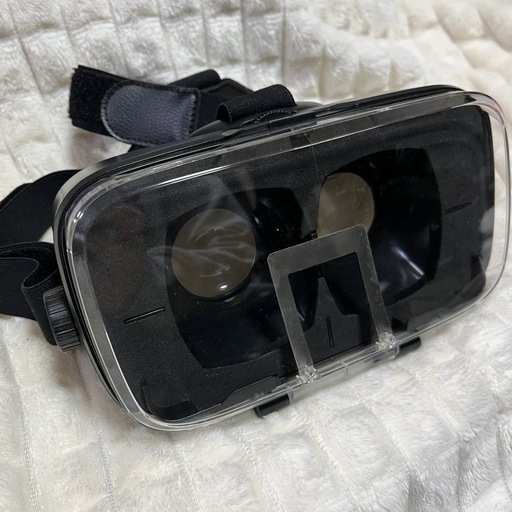 VRゴーグル　3D映像　バーチャルリアリティ　スマートフォン